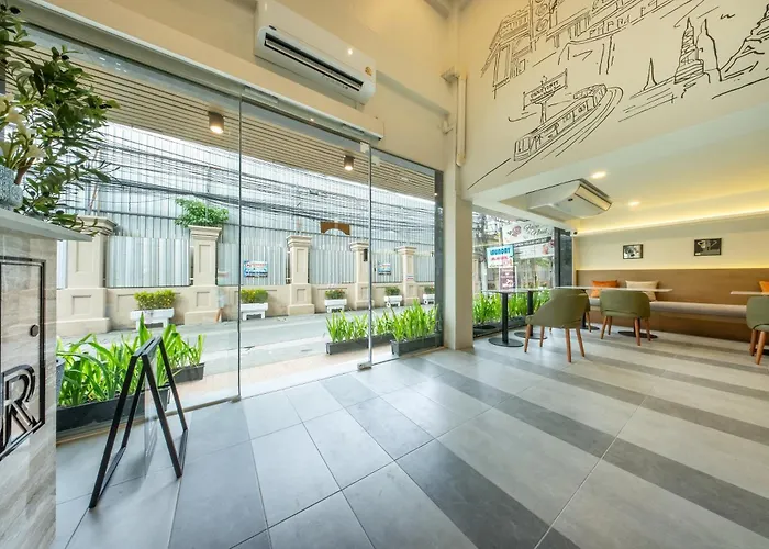 Ralph Poshtel Sukhumvit Hotel