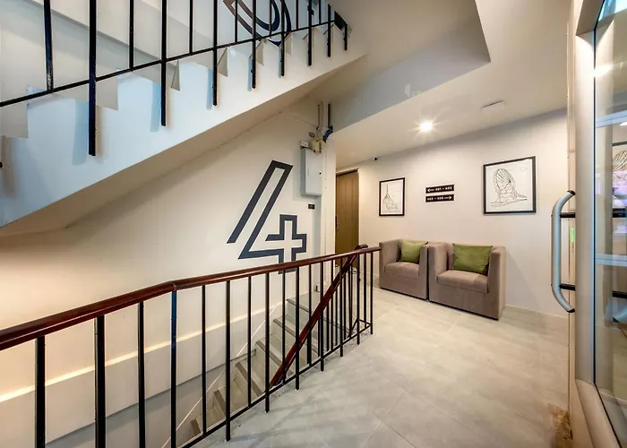 Hotel Ralph Poshtel Sukhumvit 3*