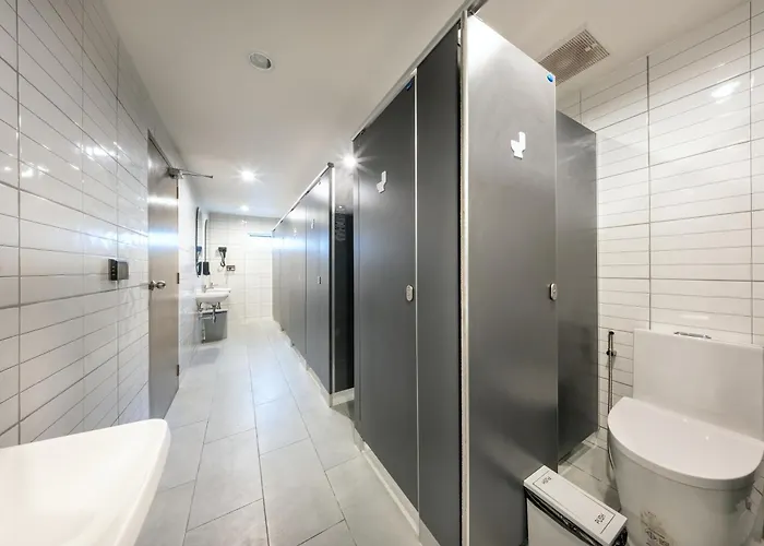 Hotel Ralph Poshtel Sukhumvit Bangkok
