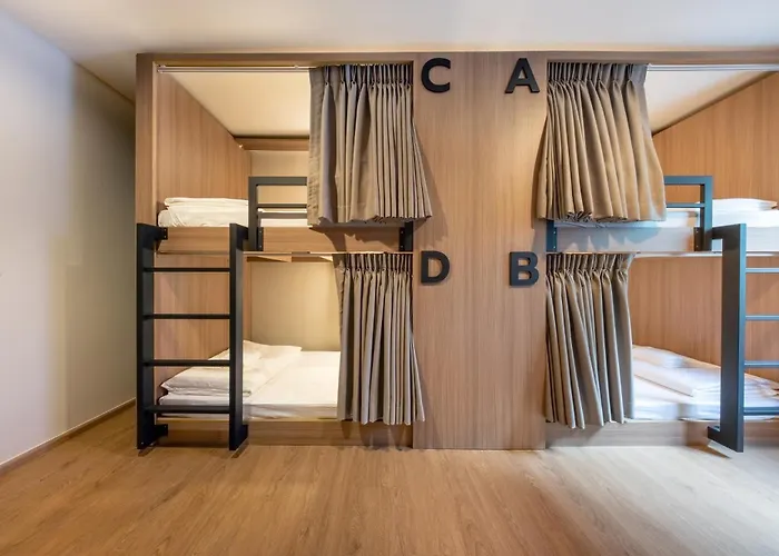 Ralph Poshtel Sukhumvit Hotel
