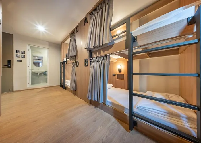 Ralph Poshtel Sukhumvit Banguecoque